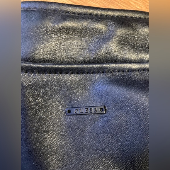 Vintage Guess leather jacket in excellent condition! - Picture 8 of 12